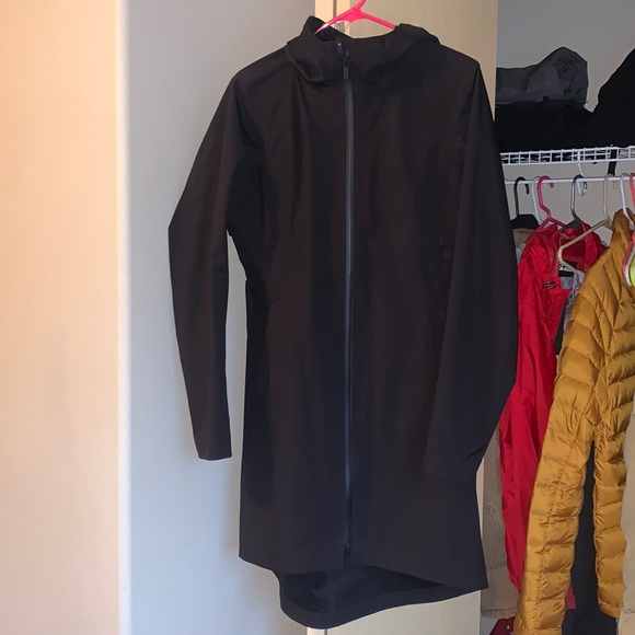 lululemon athletica Jackets & Blazers - Lululemon Rain Rules Jacket